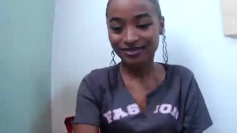 francine925426 online show from 07-05-26, 06:31
