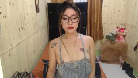 Snapshot of francinehotter chatting on 11-13-25, 09:19 francinehotter online show from 11-13-25, 09:19