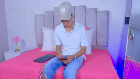 Snapshot of franco_boys chatting on 11-03-25, 12:02 Franco online show from 11-03-25, 12:02