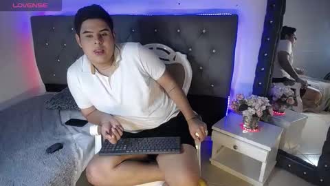 Snapshot of franco_lopez_ chatting on 09-17-25, 12:29 Franco Lopez online show from 09-17-25, 12:29