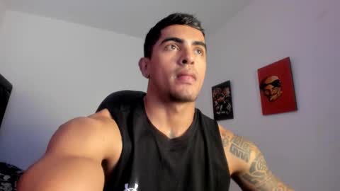 Snapshot of franco_ruiz_ chatting on 10-15-25, 05:02 franco online show from 10-15-25, 05:02