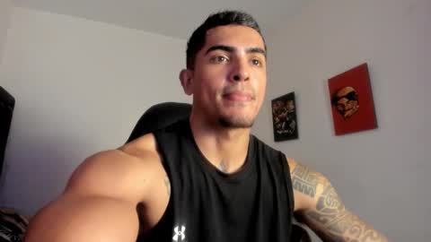 Snapshot of franco_ruiz_ chatting on 02-09-26, 02:26 franco online show from 02-09-26, 02:26