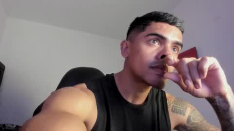 Snapshot of franco_ruiz_ chatting on 03-03-26, 03:29 franco online show from 03-03-26, 03:29