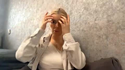 Britney online show from 04-29-26, 09:46