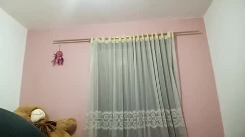 Snapshot of francy_froz chatting on 02-28-25, 01:58 francy froz online show from 02-28-25, 01:58