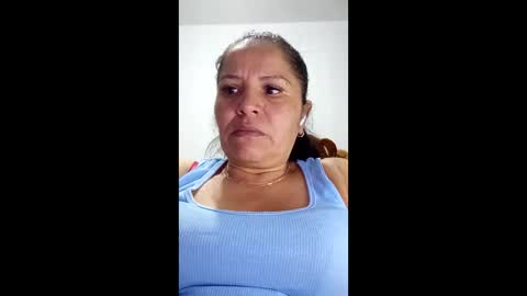 Snapshot of francy_froz chatting on 03-11-26, 02:06 francy froz online show from 03-11-26, 02:06