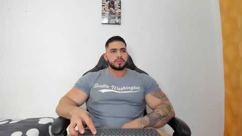 Snapshot of frank_foxx1 chatting on 11-04-25, 02:43 frank_foxx1 online show from 11-04-25, 02:43