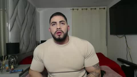 Snapshot of frank_foxx1 chatting on 12-14-25, 03:12 frank_foxx1 online show from 12-14-25, 03:12