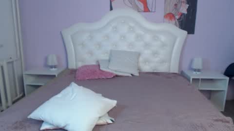 Snapshot of frank_mooree chatting on 12-10-24, 08:51 Frank online show from 12-10-24, 08:51