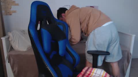 Snapshot of frank_mooree chatting on 01-20-25, 06:10 Frank online show from 01-20-25, 06:10