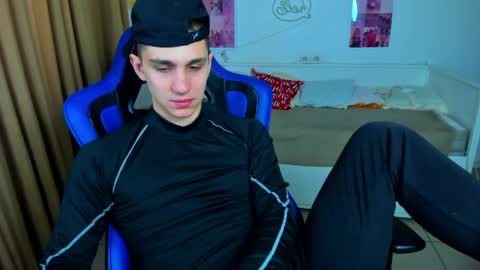 Frank online show from 04-16-26, 04:13