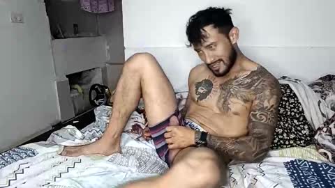 Snapshot of frankdanielsmolano chatting on 04-21-26, 04:30 frankdanielsmolano online show from 04-21-26, 04:30