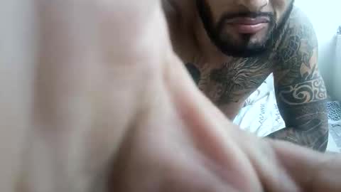 Snapshot of frankdanielsmolano chatting on 04-21-26, 04:45 frankdanielsmolano online show from 04-21-26, 04:45
