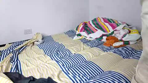 Snapshot of frankdanielsmolano chatting on 05-09-26, 04:28 frankdanielsmolano online show from 05-09-26, 04:28