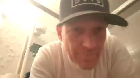 Famous Blue Eyes online show from 04-06-26, 06:25