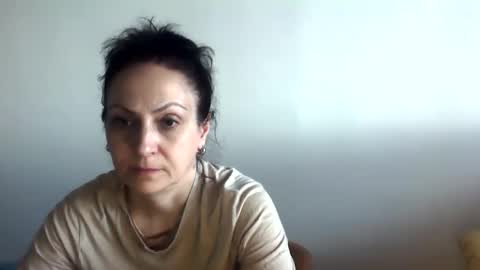 Snapshot of frankieteasing chatting on 06-08-26, 03:45 frankieteasing online show from 06-08-26, 03:45