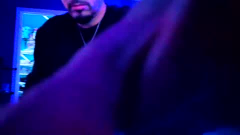frankievw9 online show from 09-09-25, 04:45