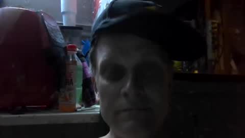 Snapshot of franklyzappa chatting on 12-27-24, 12:01 Girth Brookes online show from 12-27-24, 12:01