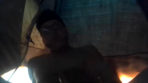 Snapshot of franklyzappa chatting on 11-25-25, 04:18 Girth Brookes online show from 11-25-25, 04:18