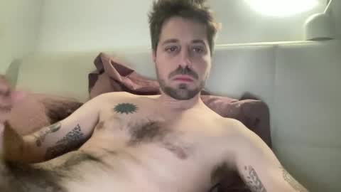 Snapshot of frankybiiig chatting on 01-26-25, 09:51 thegoodandbiiig online show from 01-26-25, 09:51