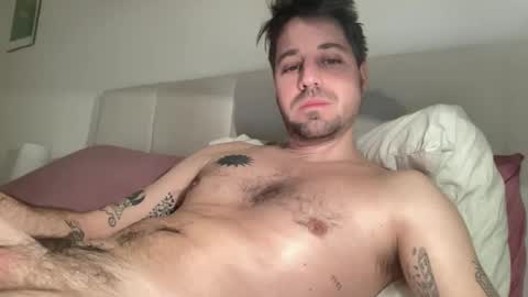 Snapshot of frankybiiig chatting on 01-14-26, 08:31 thegoodandbiiig online show from 01-14-26, 08:31
