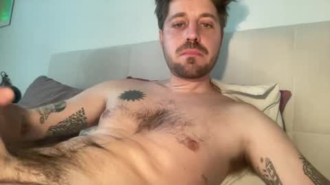 Snapshot of frankybiiig chatting on 05-08-26, 03:06 thegoodandbiiig online show from 05-08-26, 03:06