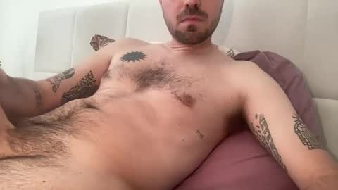 Snapshot of frankybiiig chatting on 05-24-26, 01:27 thegoodandbiiig online show from 05-24-26, 01:27