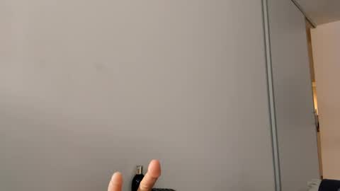 Snapshot of fransheska_mon chatting on 01-17-25, 02:39 Fransheska online show from 01-17-25, 02:39