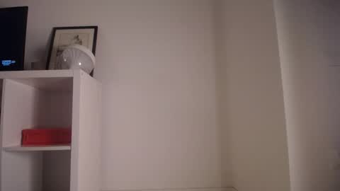 Snapshot of frasalv chatting on 02-15-26, 06:04 francescosal online show from 02-15-26, 06:04