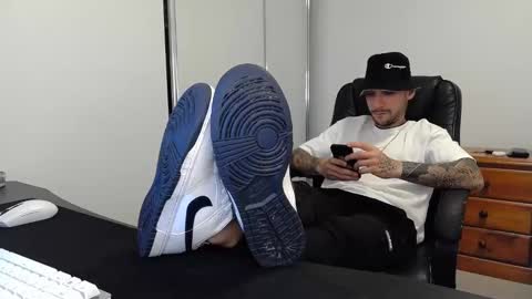 Fraser online show from 02-24-25, 12:59