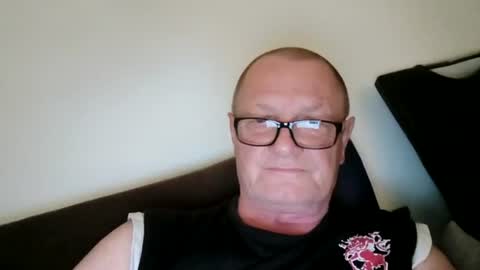 Wolfi online show from 08-03-26, 06:23