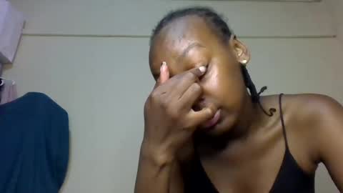Snapshot of freaky_beauty chatting on 07-07-26, 06:58 freaky_beauty online show from 07-07-26, 06:58