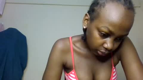 Snapshot of freaky_beauty chatting on 07-10-26, 02:49 freaky_beauty online show from 07-10-26, 02:49