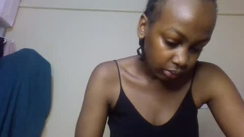 Snapshot of freaky_beauty chatting on 07-14-26, 07:24 freaky_beauty online show from 07-14-26, 07:24