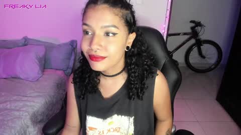 Lia Gomez online show from 01-08-25, 02:46