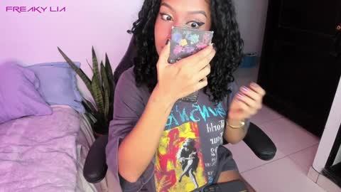 Lia Gomez online show from 01-20-25, 11:10