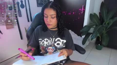 Lia Gomez online show from 10-23-25, 09:46