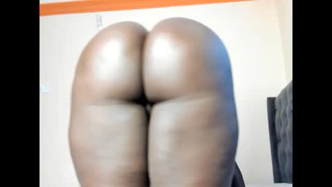 Snapshot of freaky_maria chatting on 03-12-25, 09:23 Maria online show from 03-12-25, 09:23