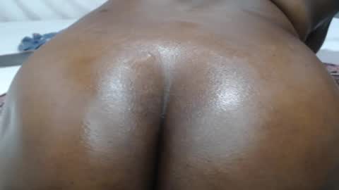 maxy online show from 03-10-25, 05:11