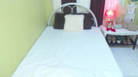 Snapshot of freakyzaecummerxxx chatting on 11-28-25, 02:36 Freakyzae online show from 11-28-25, 02:36