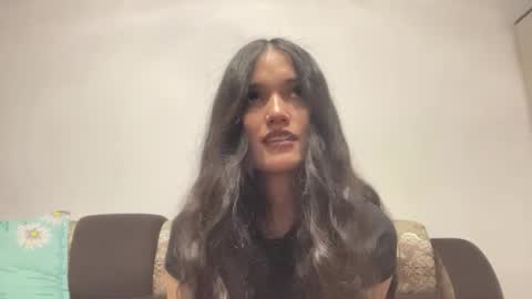 Snapshot of fredamedora chatting on 06-02-26, 05:15 Mia online show from 06-02-26, 05:15