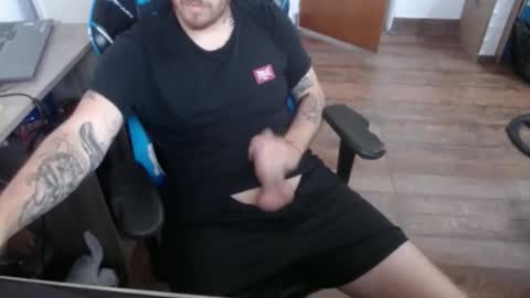 Snapshot of fredbkl2 chatting on 11-25-25, 08:09 fredbkl2 online show from 11-25-25, 08:09