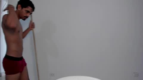 Snapshot of fredd_ss chatting on 05-27-26, 02:14 valeria online show from 05-27-26, 02:14