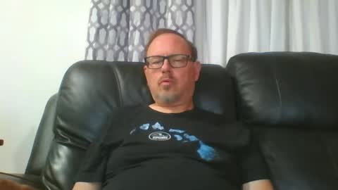Just  Fred online show from 05-06-26, 04:08