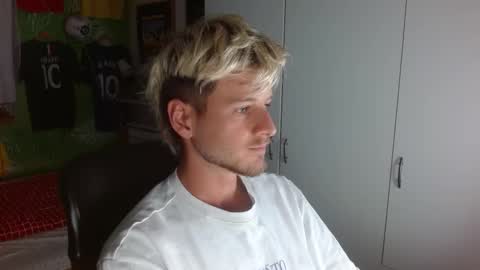 Frederick Perin online show from 11-19-25, 01:33