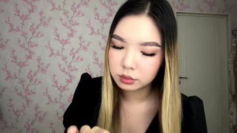 Snapshot of fredericadonnay chatting on 03-20-26, 05:45 Elina online show from 03-20-26, 05:45