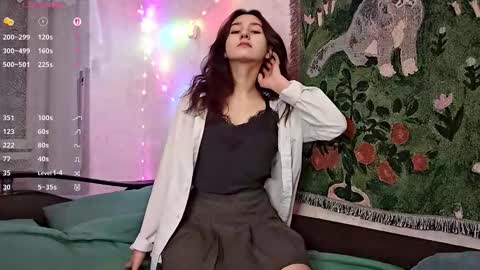 Mia online show from 03-06-26, 05:20