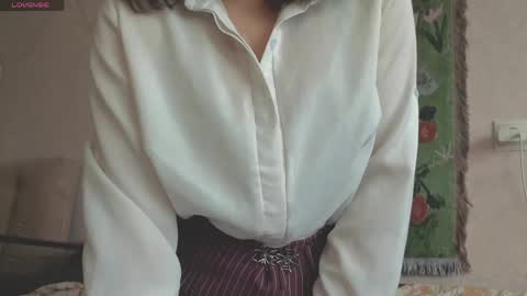 Snapshot of fredmurrietta chatting on 05-14-26, 07:37 Mia online show from 05-14-26, 07:37