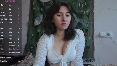 Snapshot of fredmurrietta chatting on 05-21-26, 01:07 Mia online show from 05-21-26, 01:07