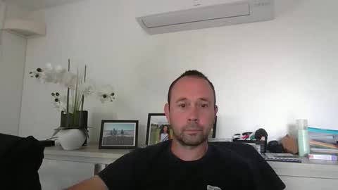 fredodu41 online show from 05-08-26, 02:44